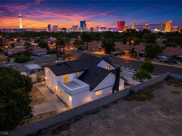 3200 W Oakey Boulevard, Las Vegas, NV 89102