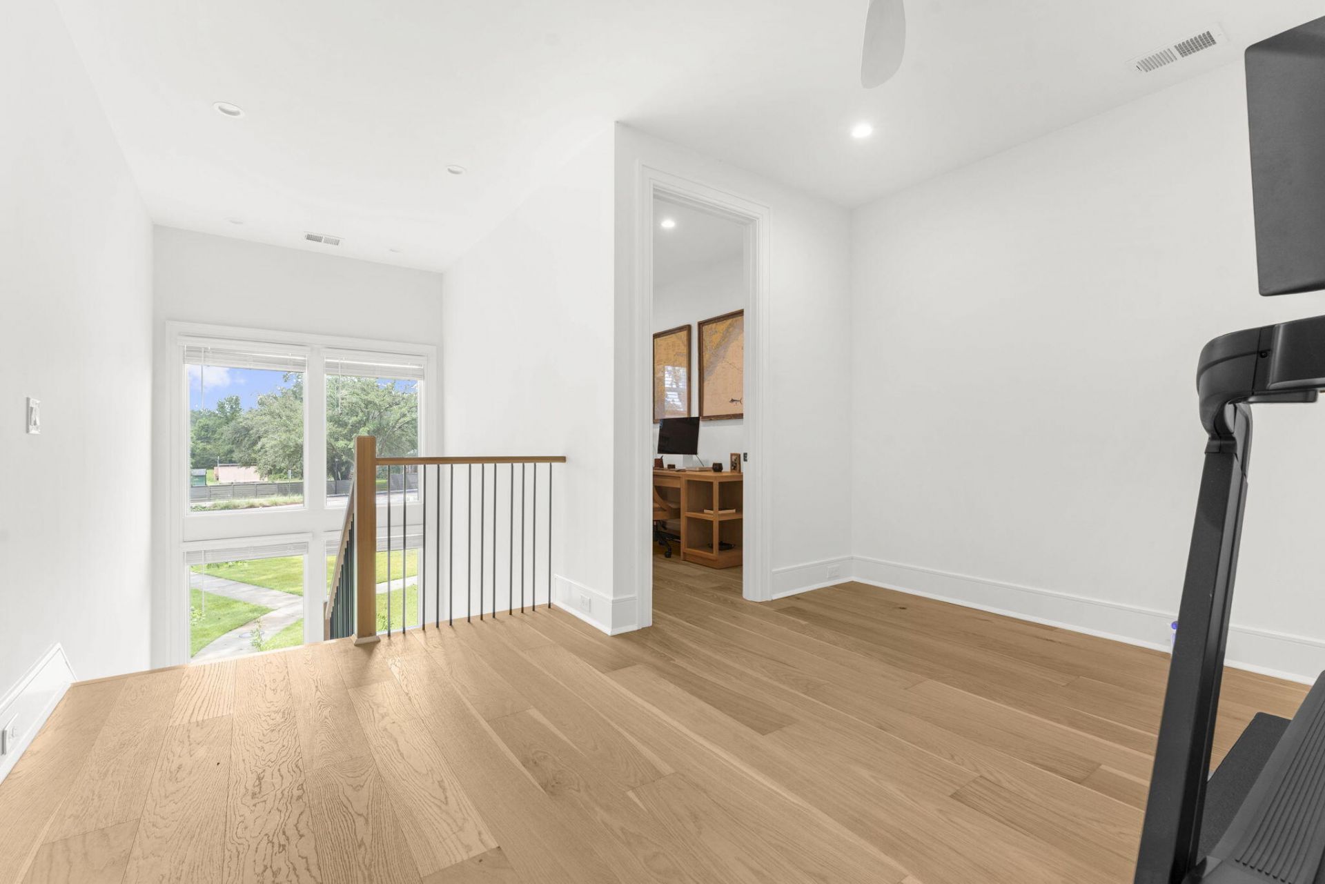 635 Flint Street Photo 25