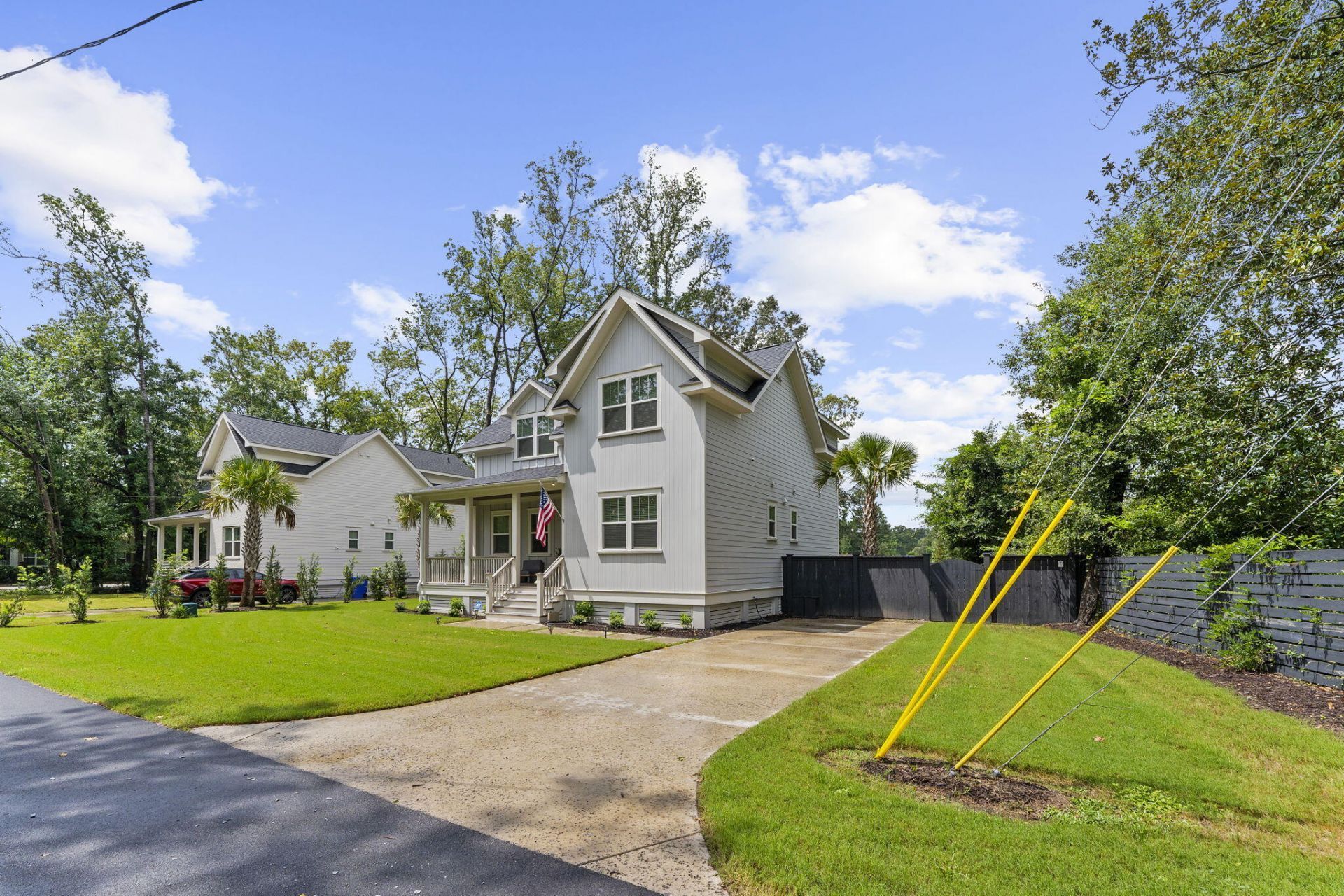 635 Flint Street Photo 41