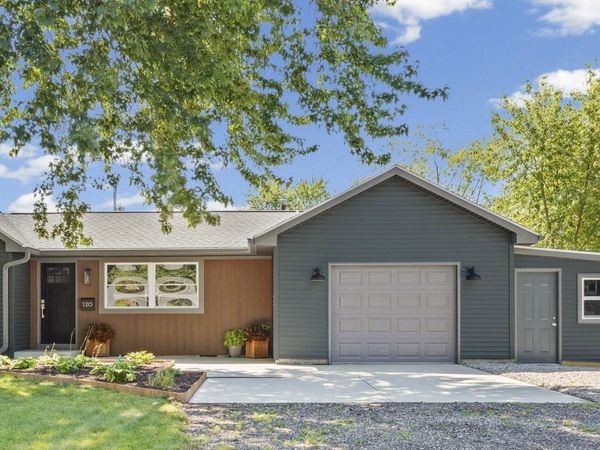 120 Edgewood Avenue , Delta, OH 43515