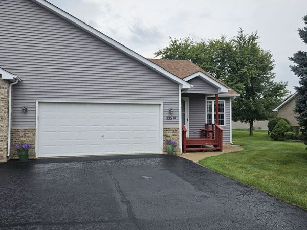 335 B Warren Street, Unit B, Somonauk, IL 60552