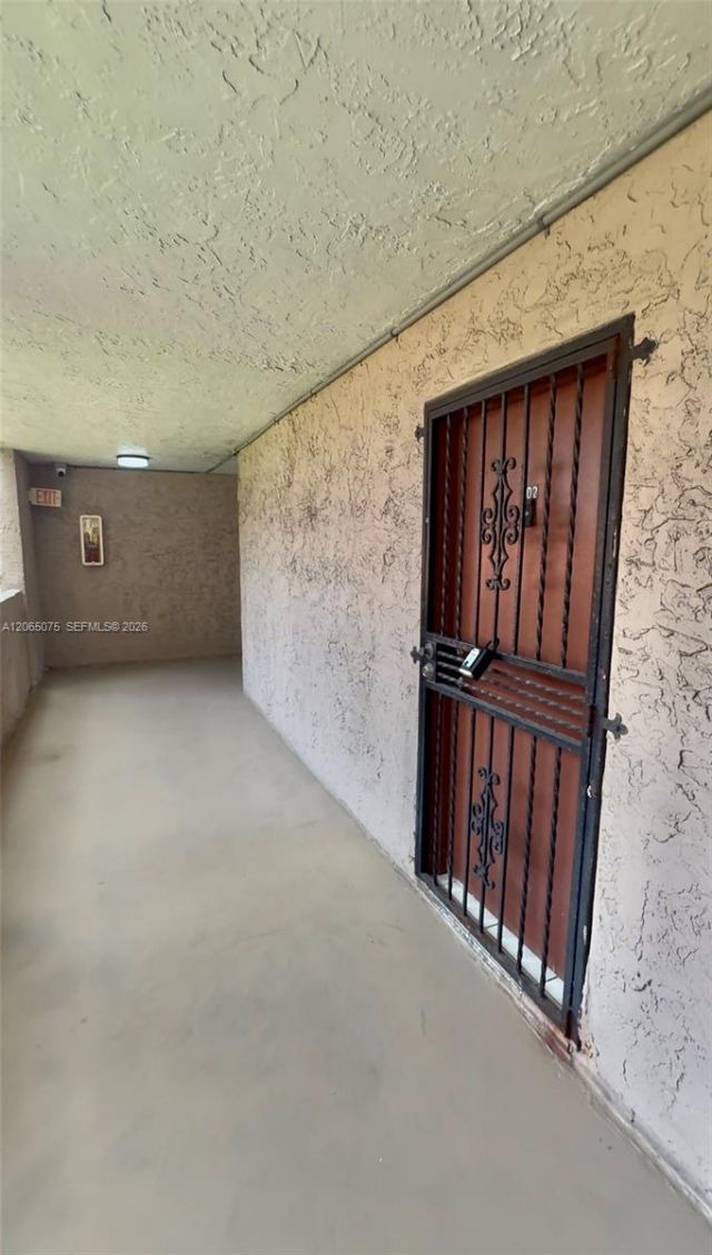 5201 NW 7th St , Unit 202, Miami, FL 33126 Photo