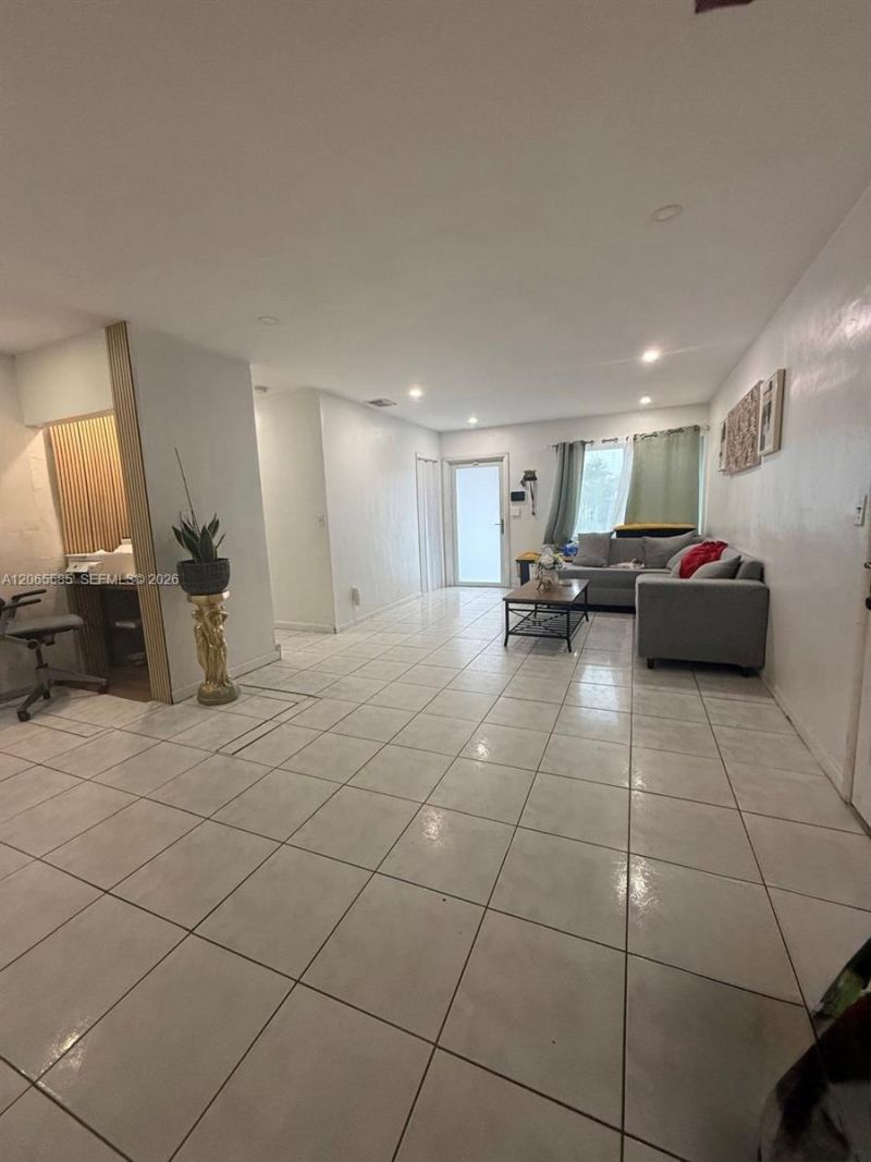 3461 NW 171st St, Miami Gardens, FL 33056 Photo
