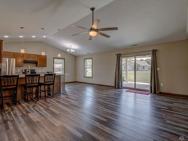 136 Pebble Creek Drive, Eaton, OH 45320 Photo 14