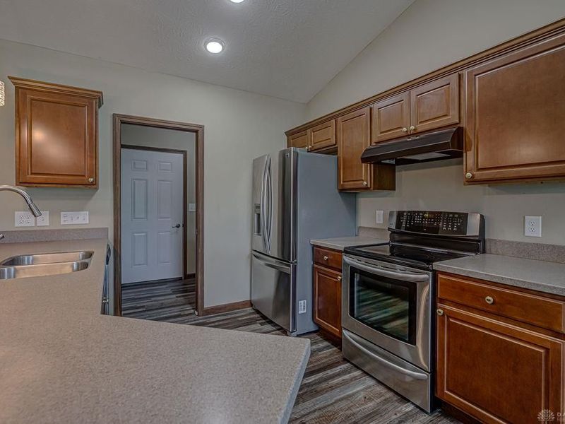136 Pebble Creek Drive, Eaton, OH 45320 Photo 22
