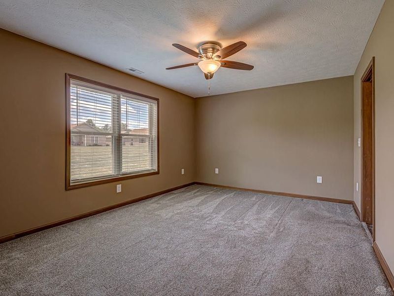136 Pebble Creek Drive, Eaton, OH 45320 Photo 24