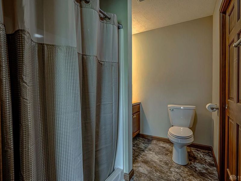 136 Pebble Creek Drive, Eaton, OH 45320 Photo 26