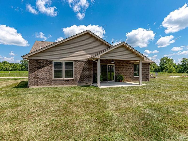 136 Pebble Creek Drive, Eaton, OH 45320 Photo 8