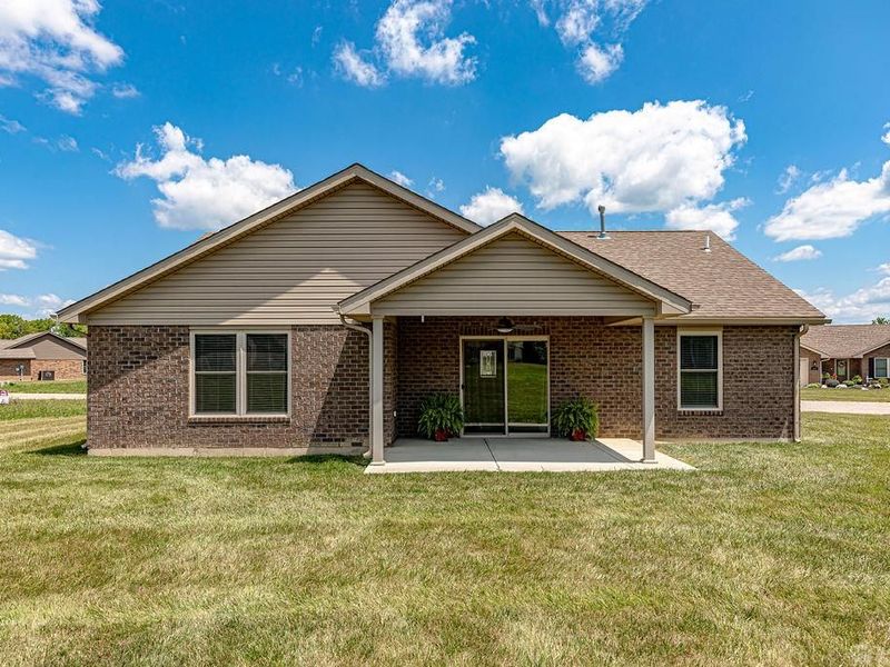 136 Pebble Creek Drive, Eaton, OH 45320 Photo 9