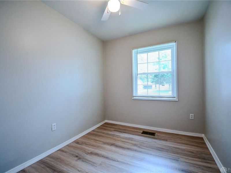 5916 Mayville Drive, Riverside, OH 45432 Photo 18