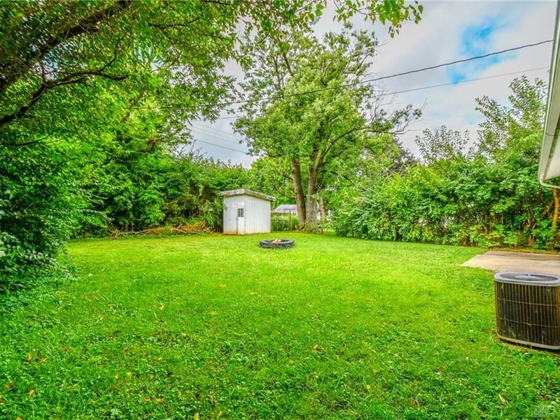 5916 Mayville Drive, Riverside, OH 45432 Photo 28
