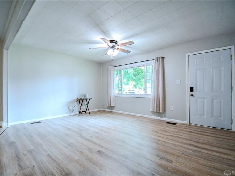 5916 Mayville Drive, Riverside, OH 45432 Photo 8