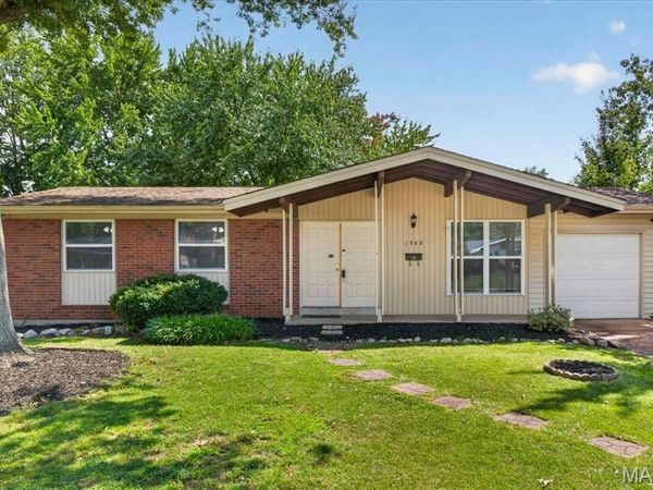 1540 Leisure Drive, Florissant, MO 63031