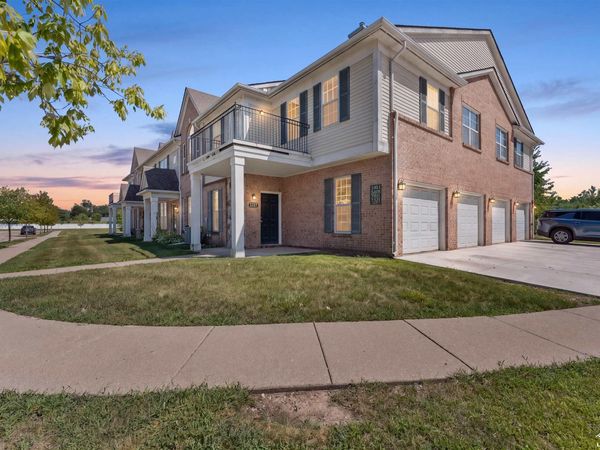 23659 Northstone Village Drive, Taylor, MI 48180