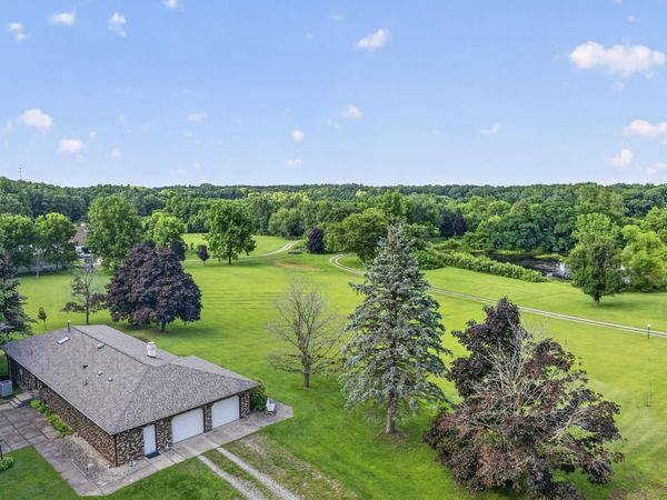 200 N 560 W , Valparaiso, IN 46385