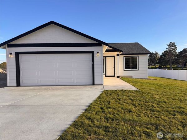601 Blair Avenue , Royal City, WA 99357