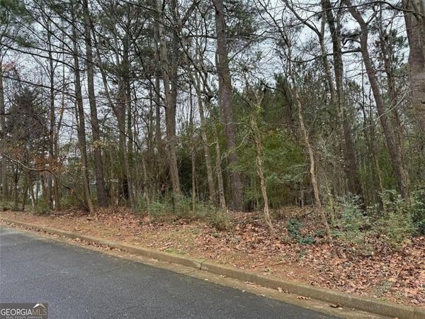 4986 Kanawha Bluff , Stone Mountain, GA 30087