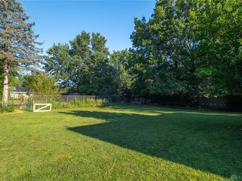 1401 Edenwood Drive, Beavercreek, OH 45434 Photo 32