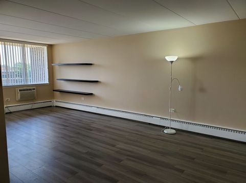 Main Photo