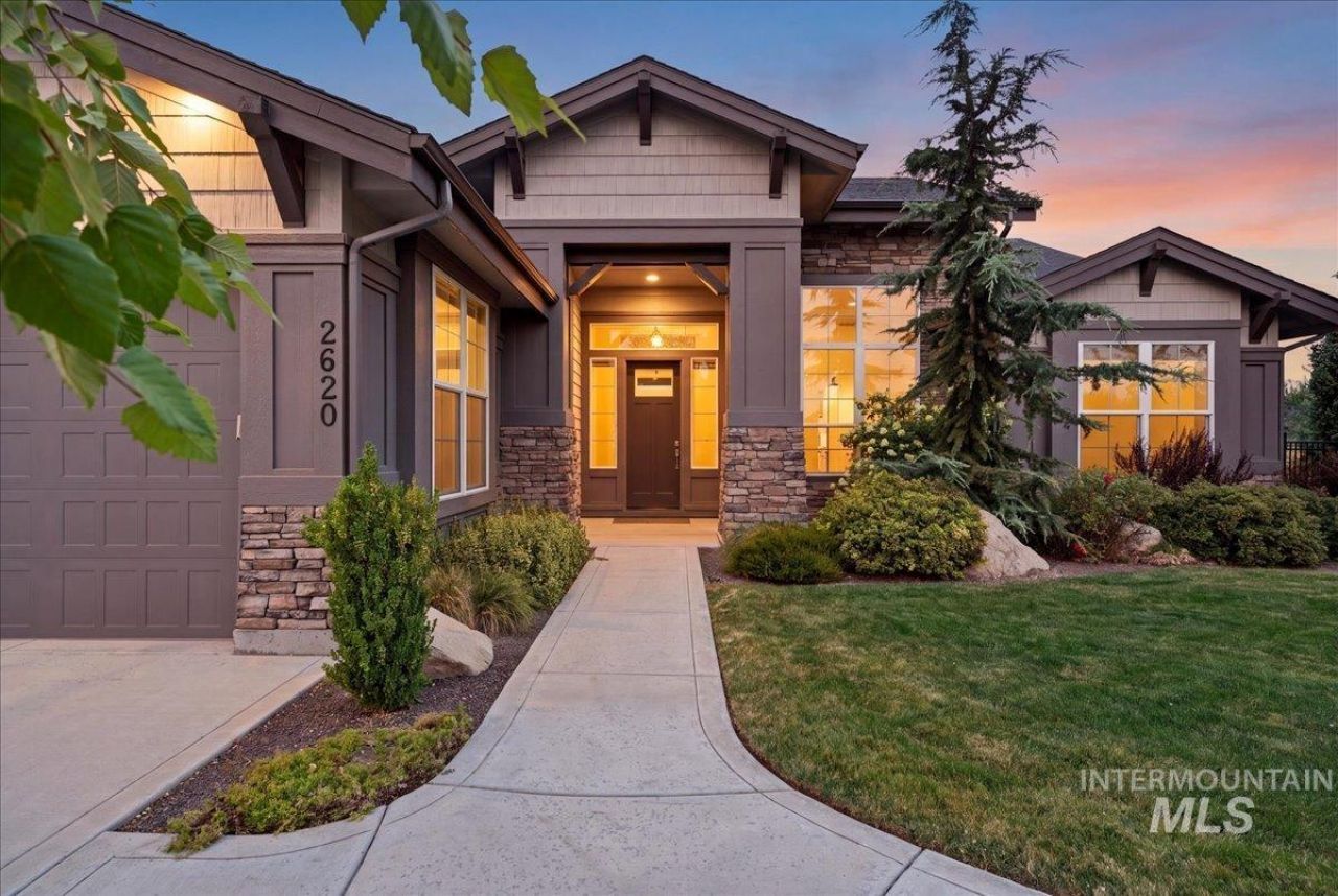 2620 N Rivington Ave, Eagle, ID 83616 Main Photo