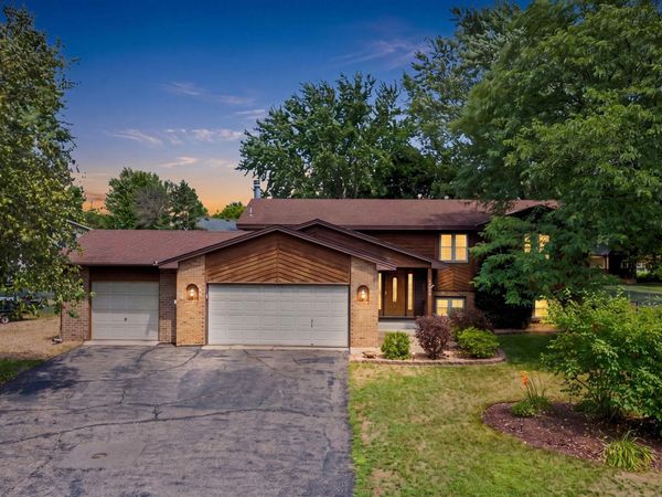 11216 Wisconsin Avenue N, Champlin, MN 55316
