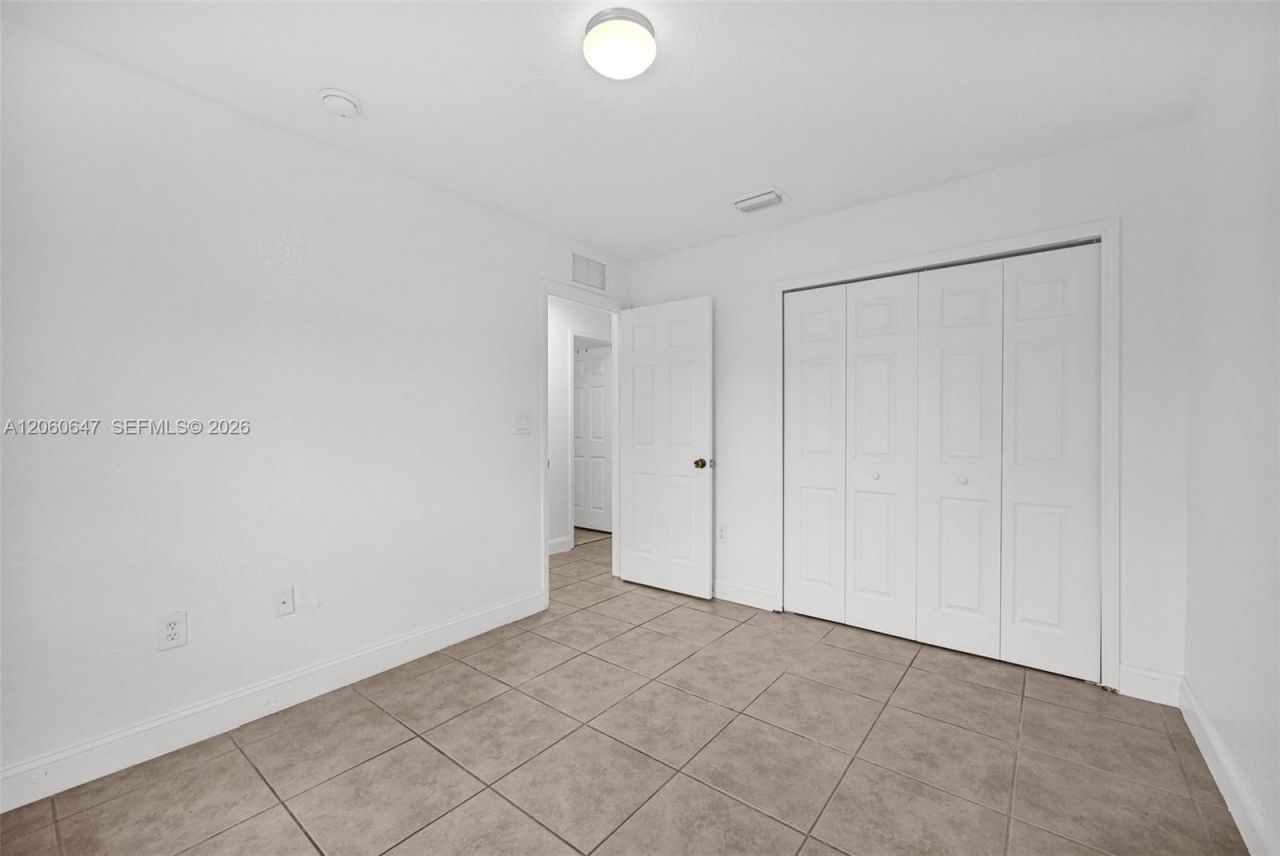 8885 SW 221st Ter, Cutler Bay, FL 33190 Photo