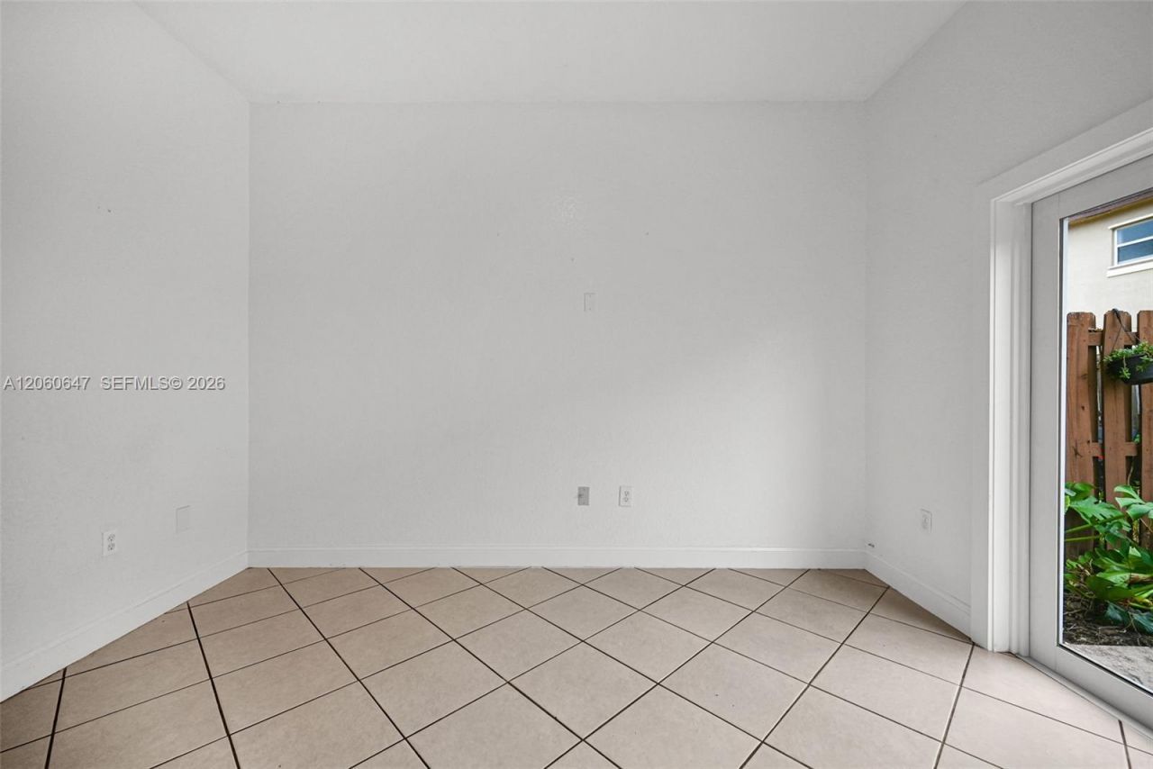 8885 SW 221st Ter, Cutler Bay, FL 33190 Photo