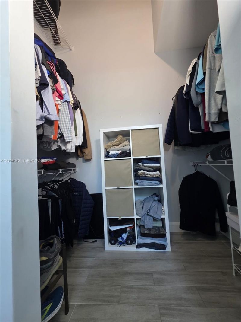 1900 N Bayshore Dr, Unit 512, Miami, FL 33132 Photo