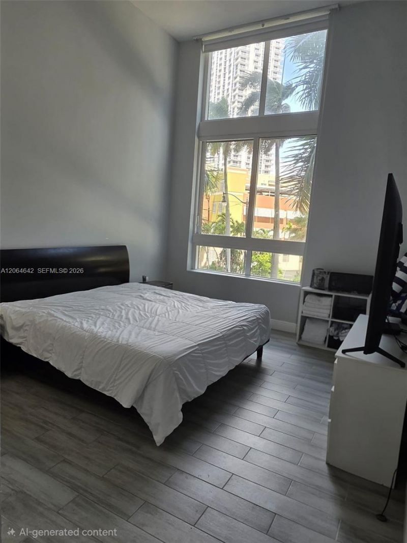 1900 N Bayshore Dr, Unit 512, Miami, FL 33132 Photo