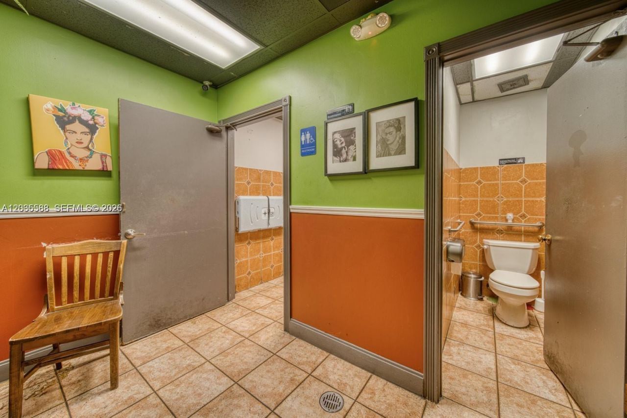 Mexican Restaurant For Sale In Sunny Isles Beach , Sunny Isles Beach, FL 33160 Photo