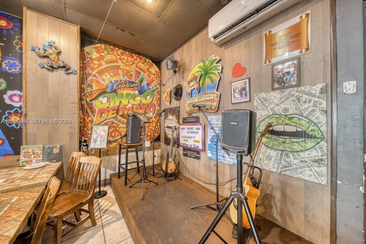 Mexican Restaurant For Sale In Sunny Isles Beach , Sunny Isles Beach, FL 33160 Photo