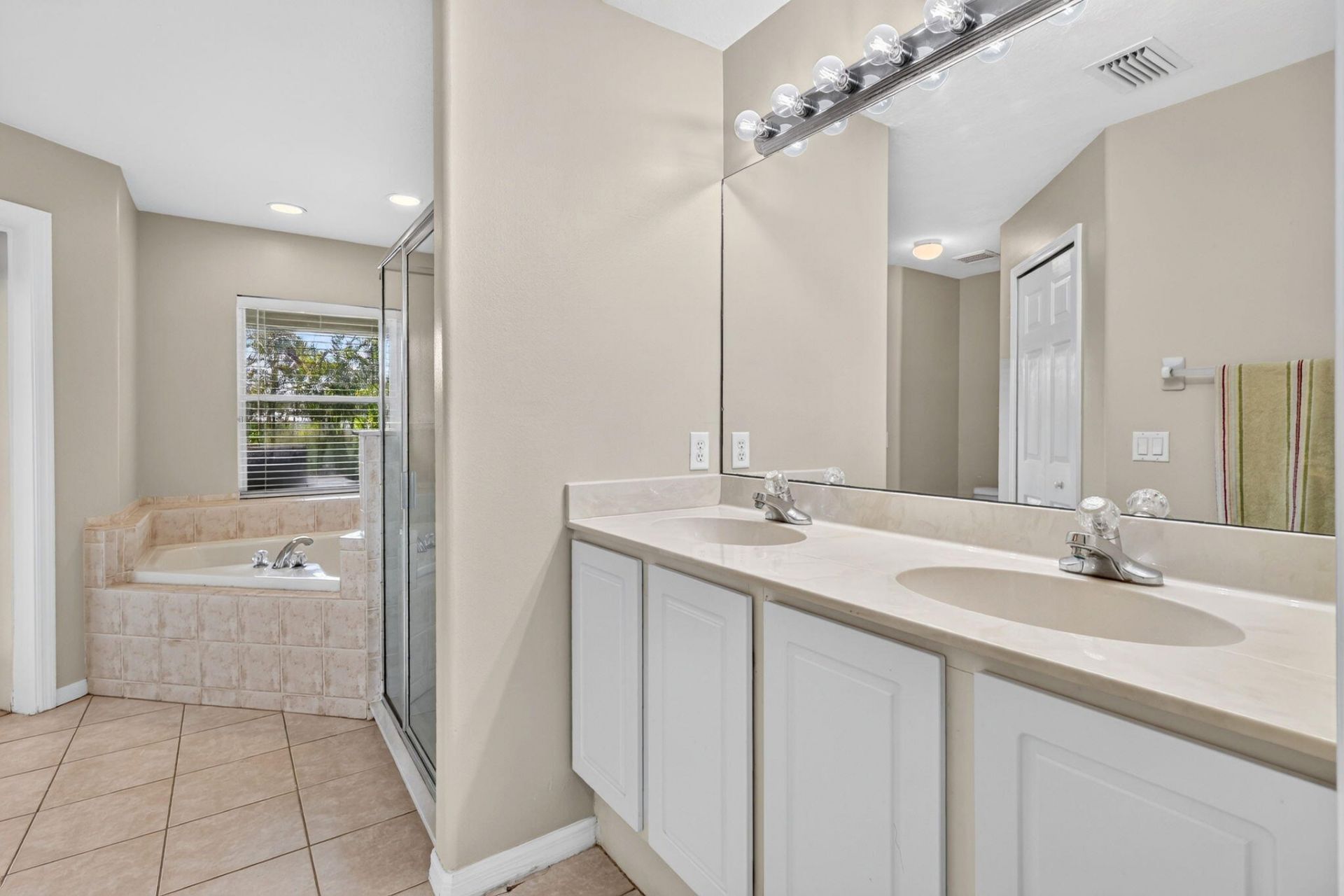 3913 58th Circle, Vero Beach, FL 32966 Photo