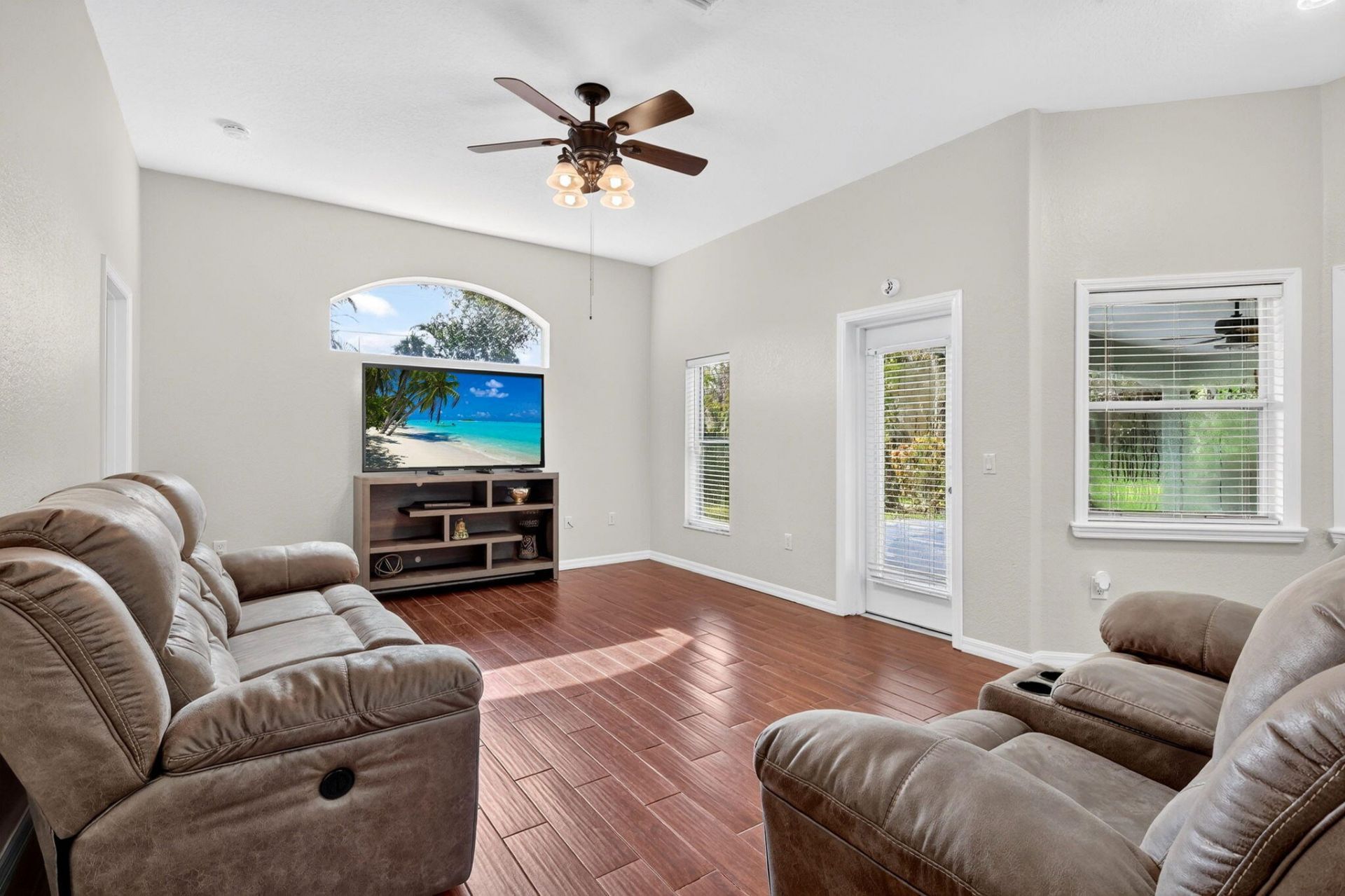 3913 58th Circle, Vero Beach, FL 32966 Photo