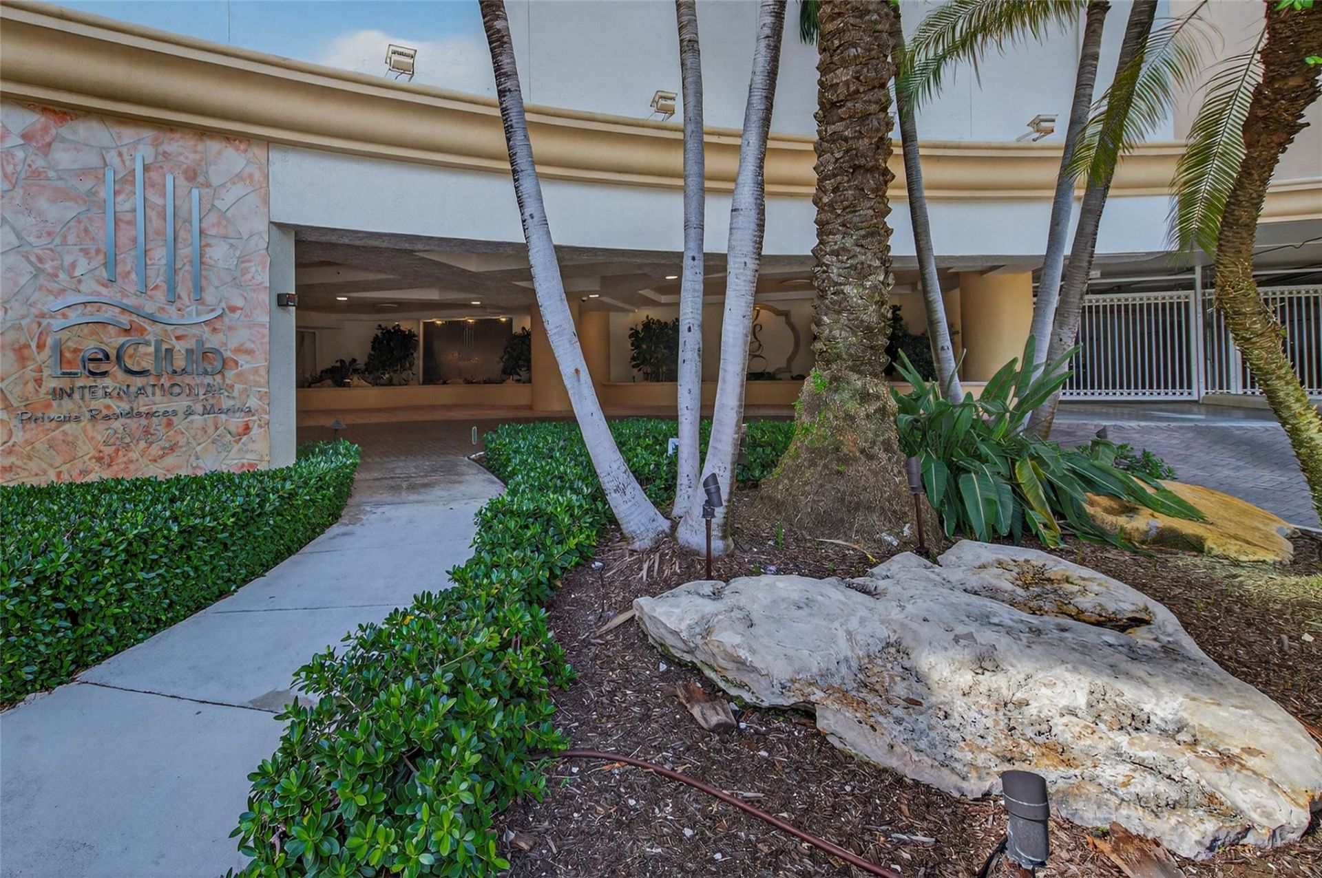 2845 NE 9th Street, Unit 806, Fort Lauderdale, FL 33304 Photo