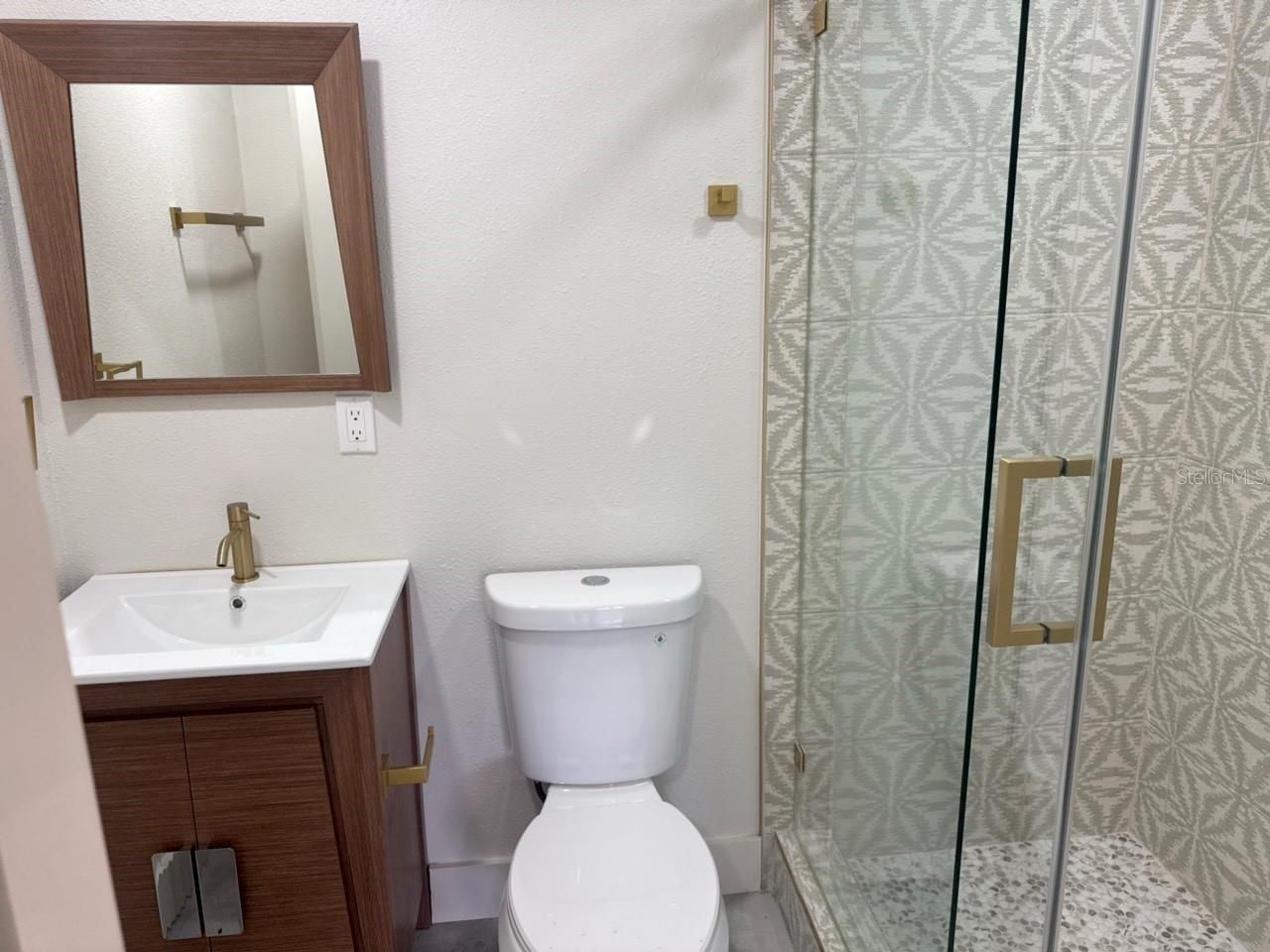 3197 Walnut Street Ne, Saint Petersburg, FL 33704 Photo