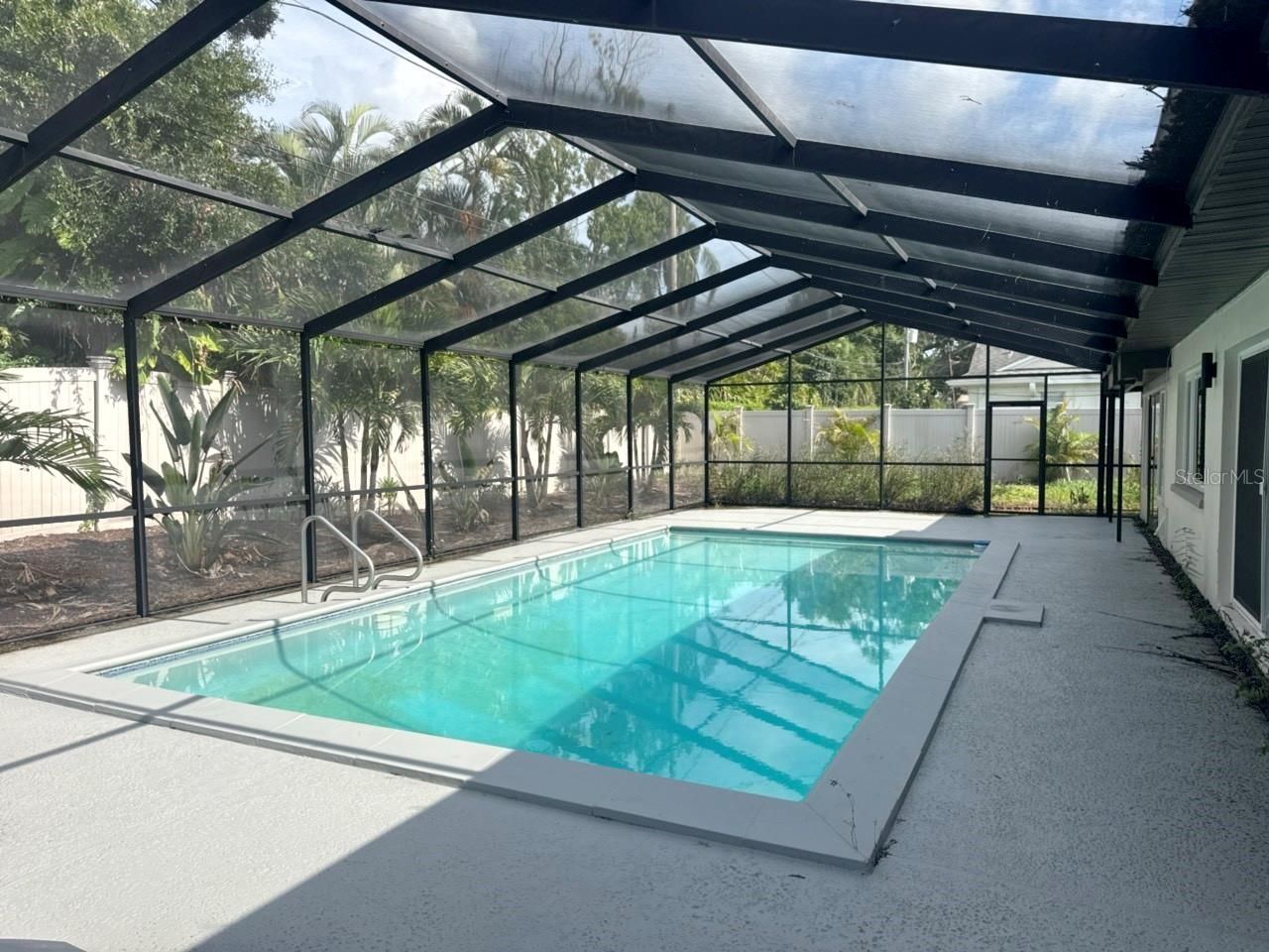 3197 Walnut Street Ne, Saint Petersburg, FL 33704 Photo