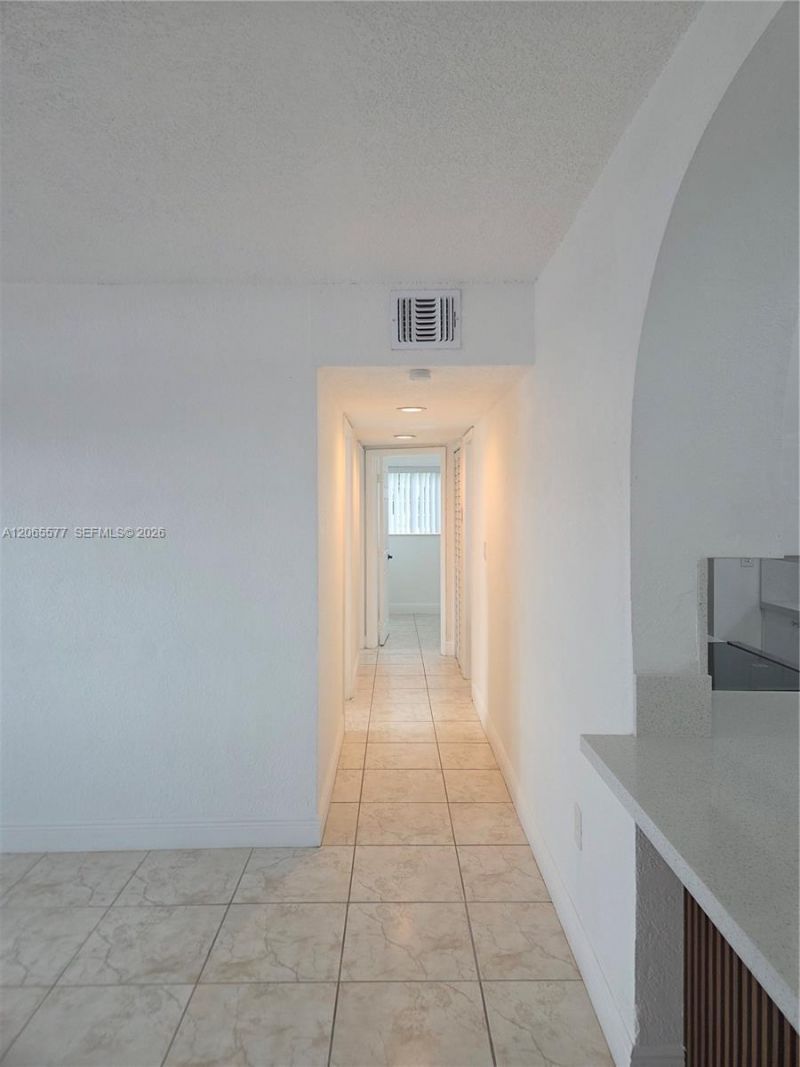 10500 SW 30th St, Miami, FL 33165 Photo