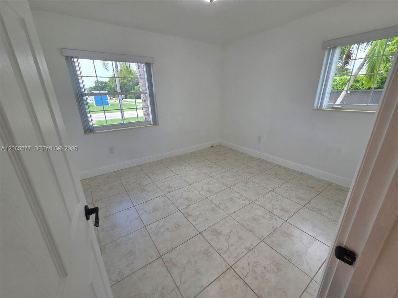 10500 SW 30th St, Miami, FL 33165 Photo