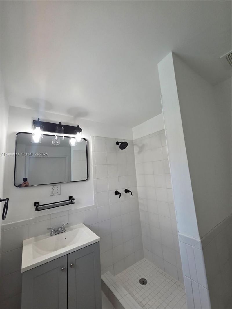 10500 SW 30th St, Miami, FL 33165 Photo