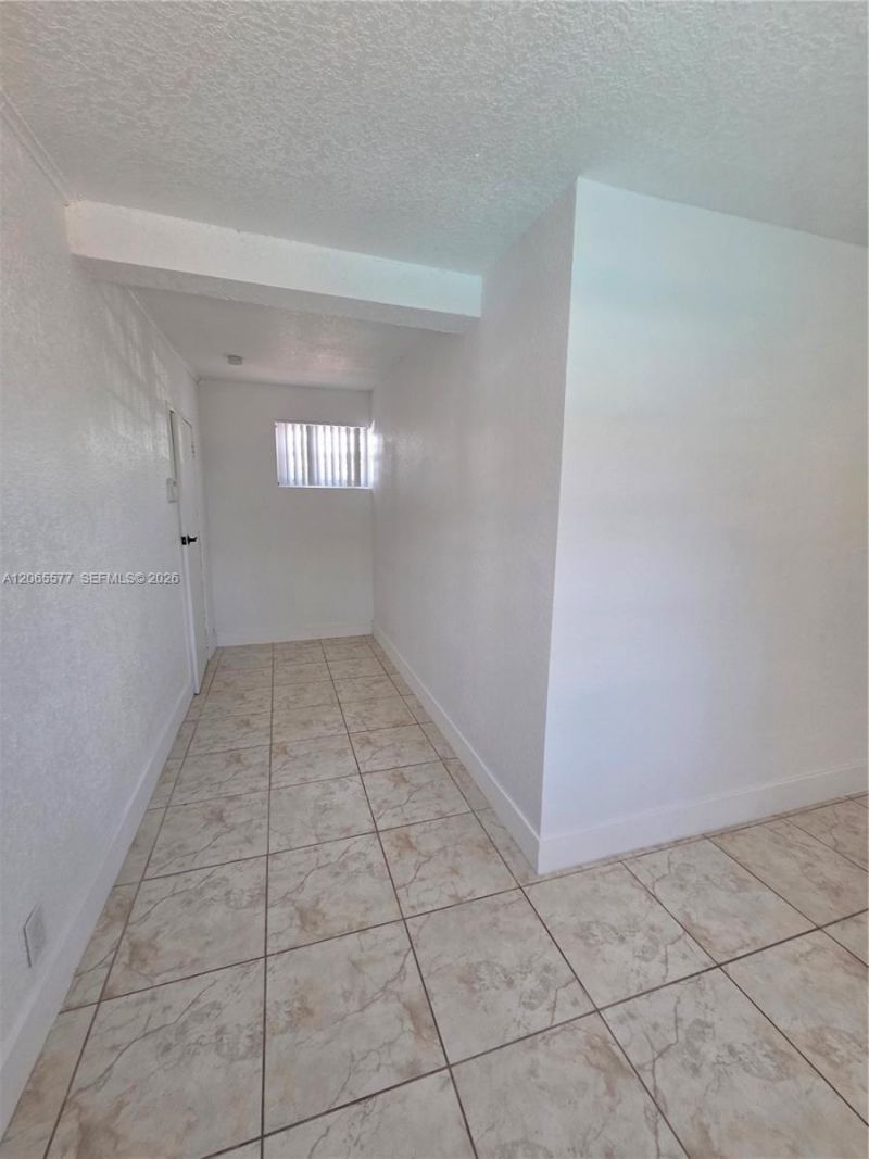 10500 SW 30th St, Miami, FL 33165 Photo