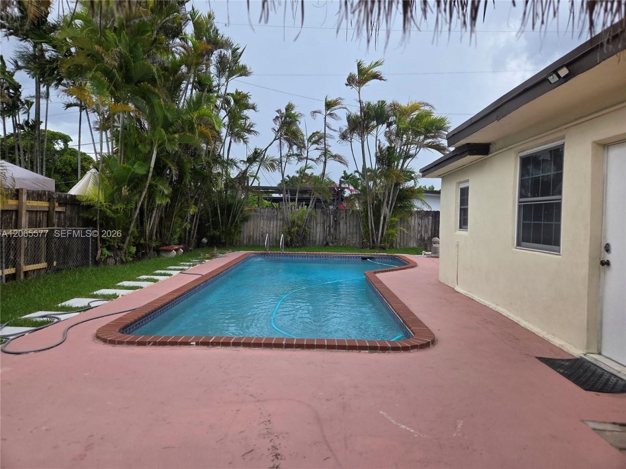 10500 SW 30th St, Miami, FL 33165 Photo