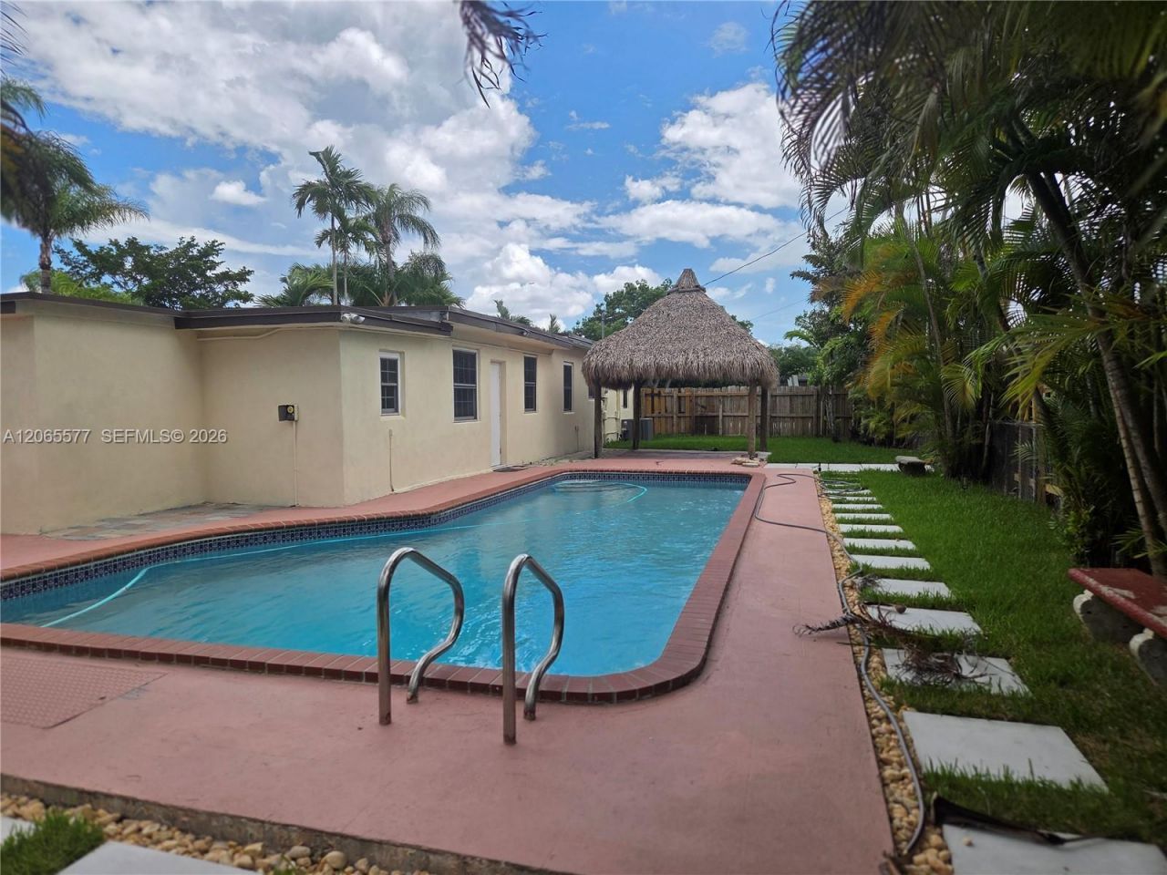 10500 SW 30th St, Miami, FL 33165 Photo