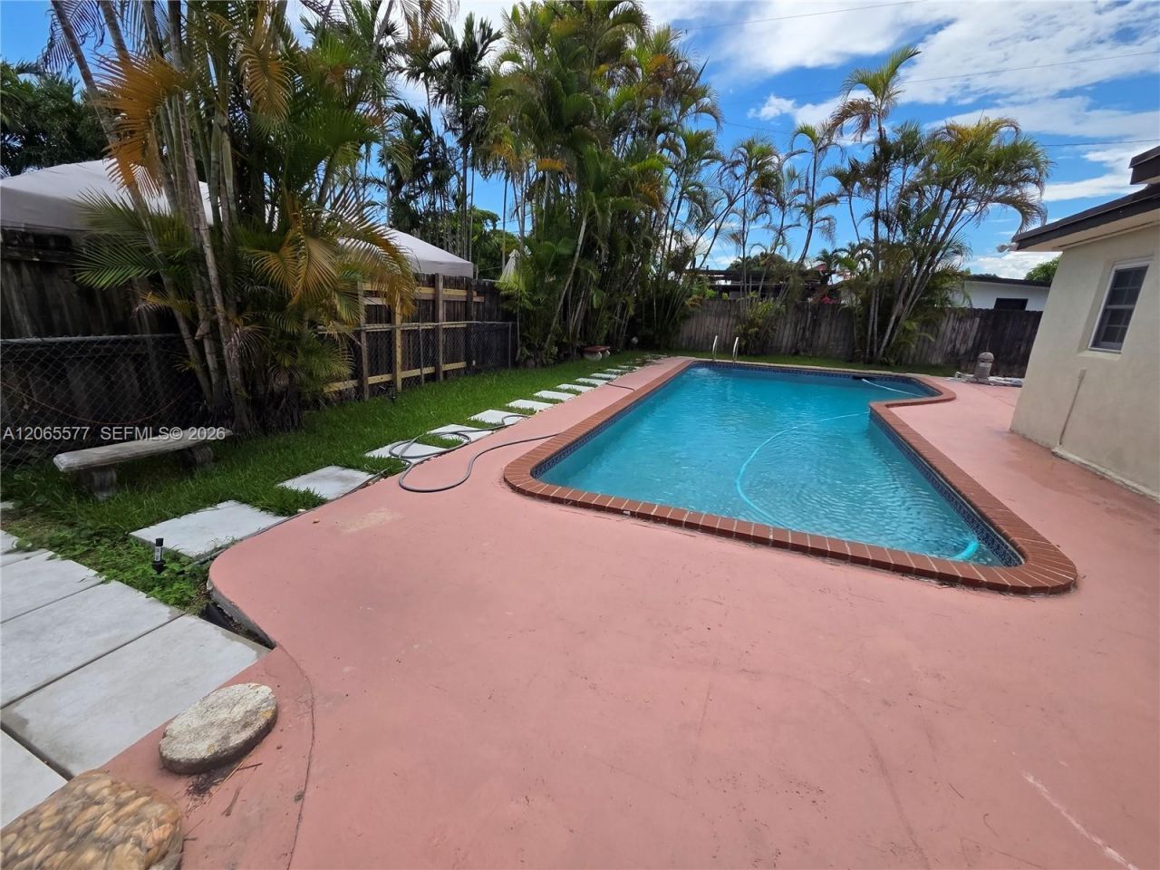 10500 SW 30th St, Miami, FL 33165 Photo