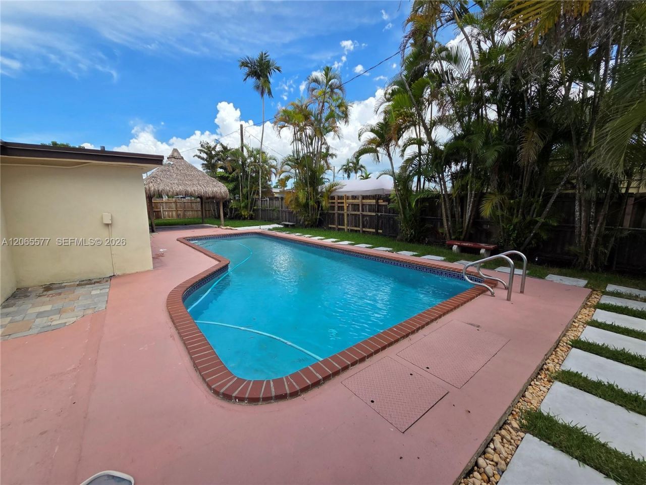 10500 SW 30th St, Miami, FL 33165 Photo