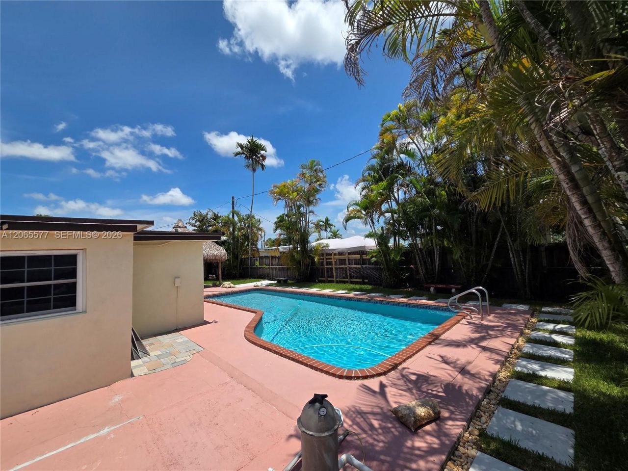10500 SW 30th St, Miami, FL 33165 Photo