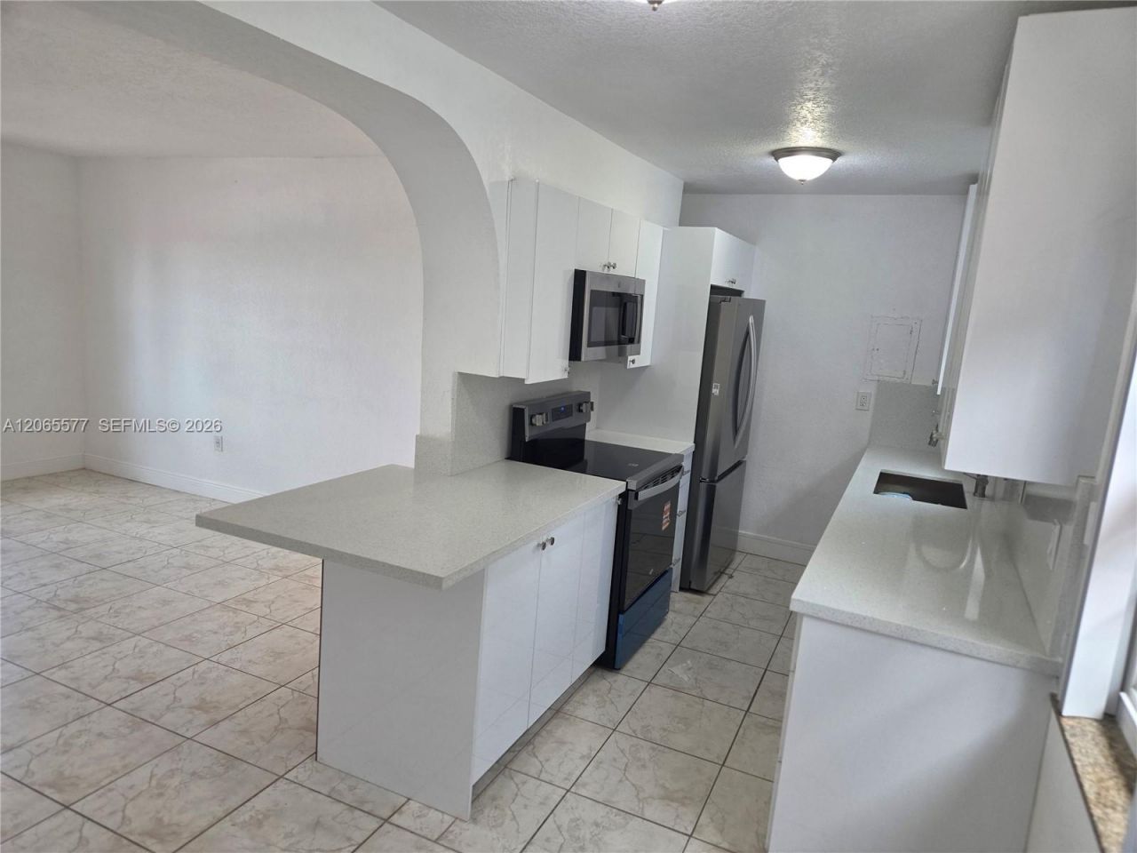 10500 SW 30th St, Miami, FL 33165 Photo