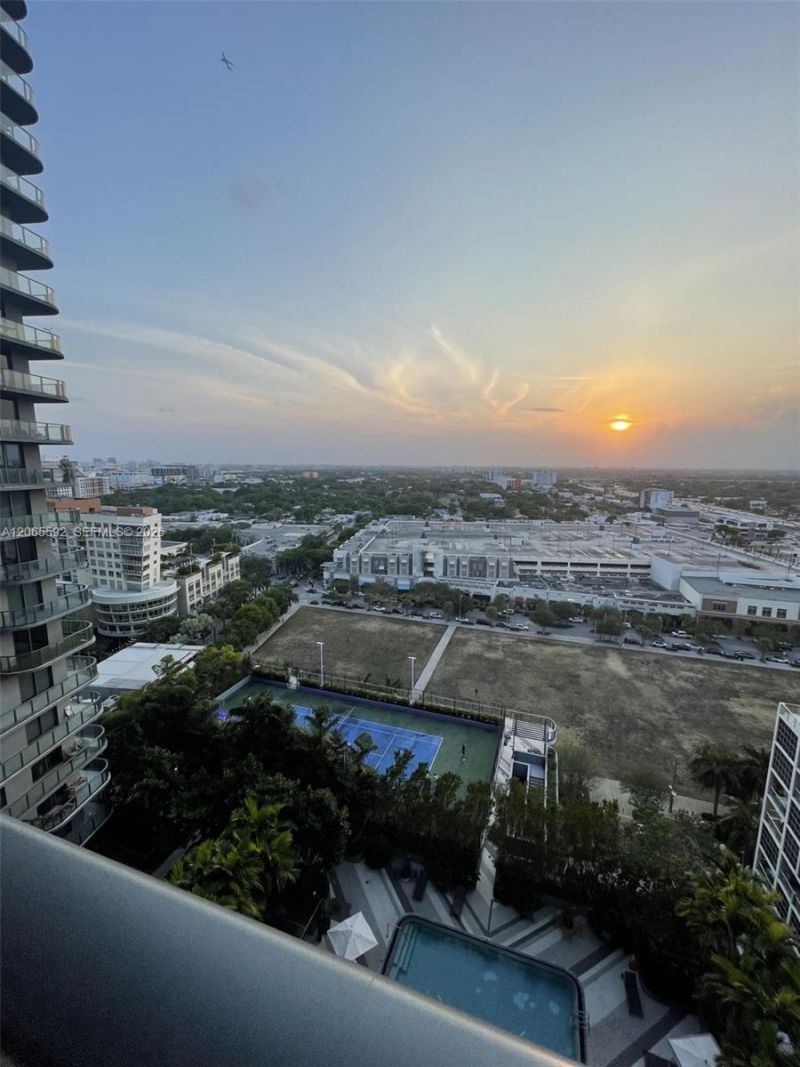 121 NE 34th St, Unit 1810, Miami, FL 33137 Photo