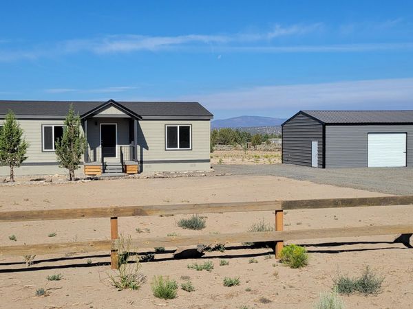 16553 SE Snake Road, Prineville, OR 97754