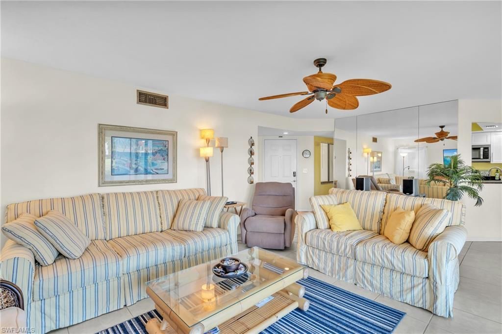 601 Beachwalk Cir, Unit 101, Naples, FL 34108 Photo