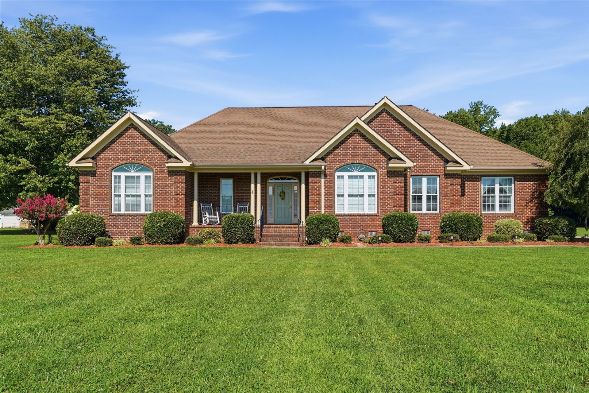 19565 Battery Park Road, Smithfield, VA 23430 Main Photo
